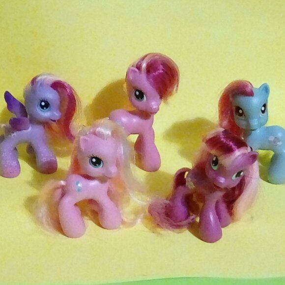 My little pony Bubble Gum machine music  playset & G3.5 mlp bundle - Picture 3 of 8